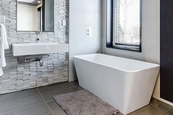 salle de bain rouchouse